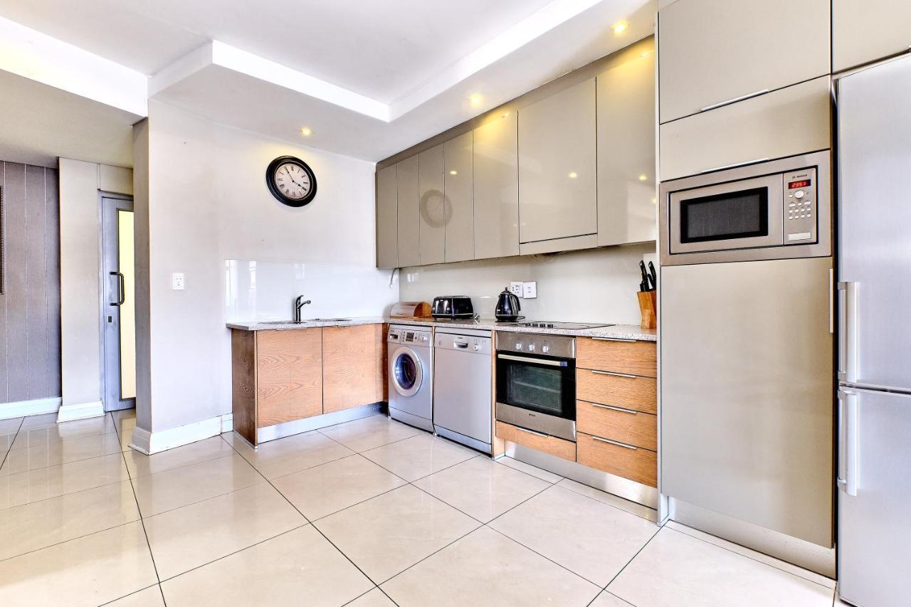 Comfort Apartment Sa ヨハネスブルグ エクステリア 写真